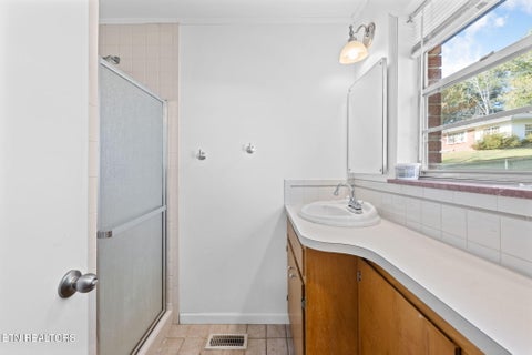 Tiny photo for 114 Broyles Rd, Spring City, TN 37381 (MLS # 1360299)
