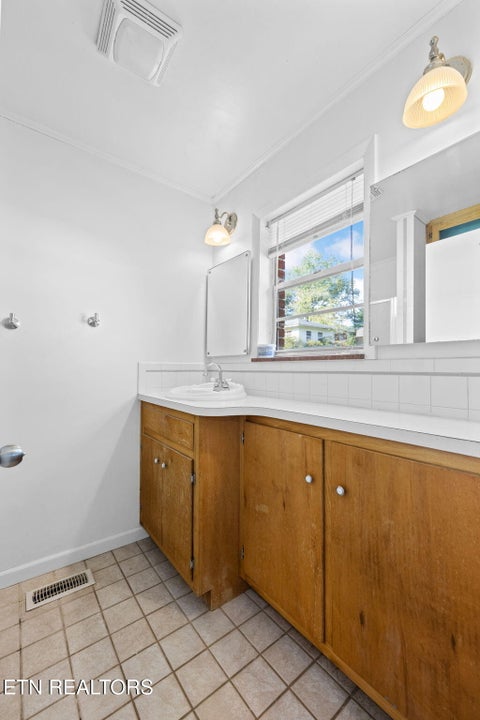 Tiny photo for 114 Broyles Rd, Spring City, TN 37381 (MLS # 1360299)