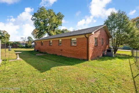 Tiny photo for 114 Broyles Rd, Spring City, TN 37381 (MLS # 1360299)