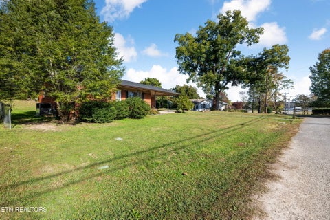 Tiny photo for 114 Broyles Rd, Spring City, TN 37381 (MLS # 1360299)