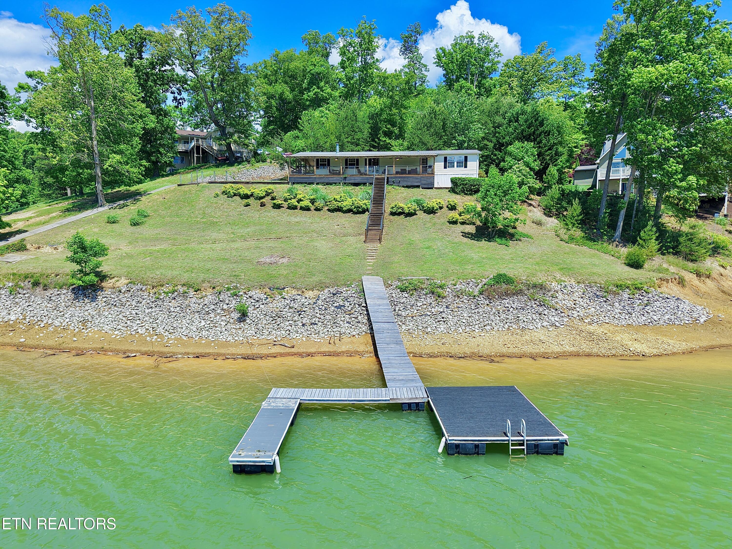 1059 Dean Circle