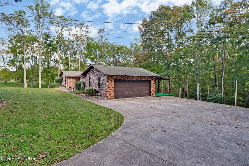 Photo of 1190 Sand Cut Rd, Oneida, TN 37841 (MLS # 1317432)