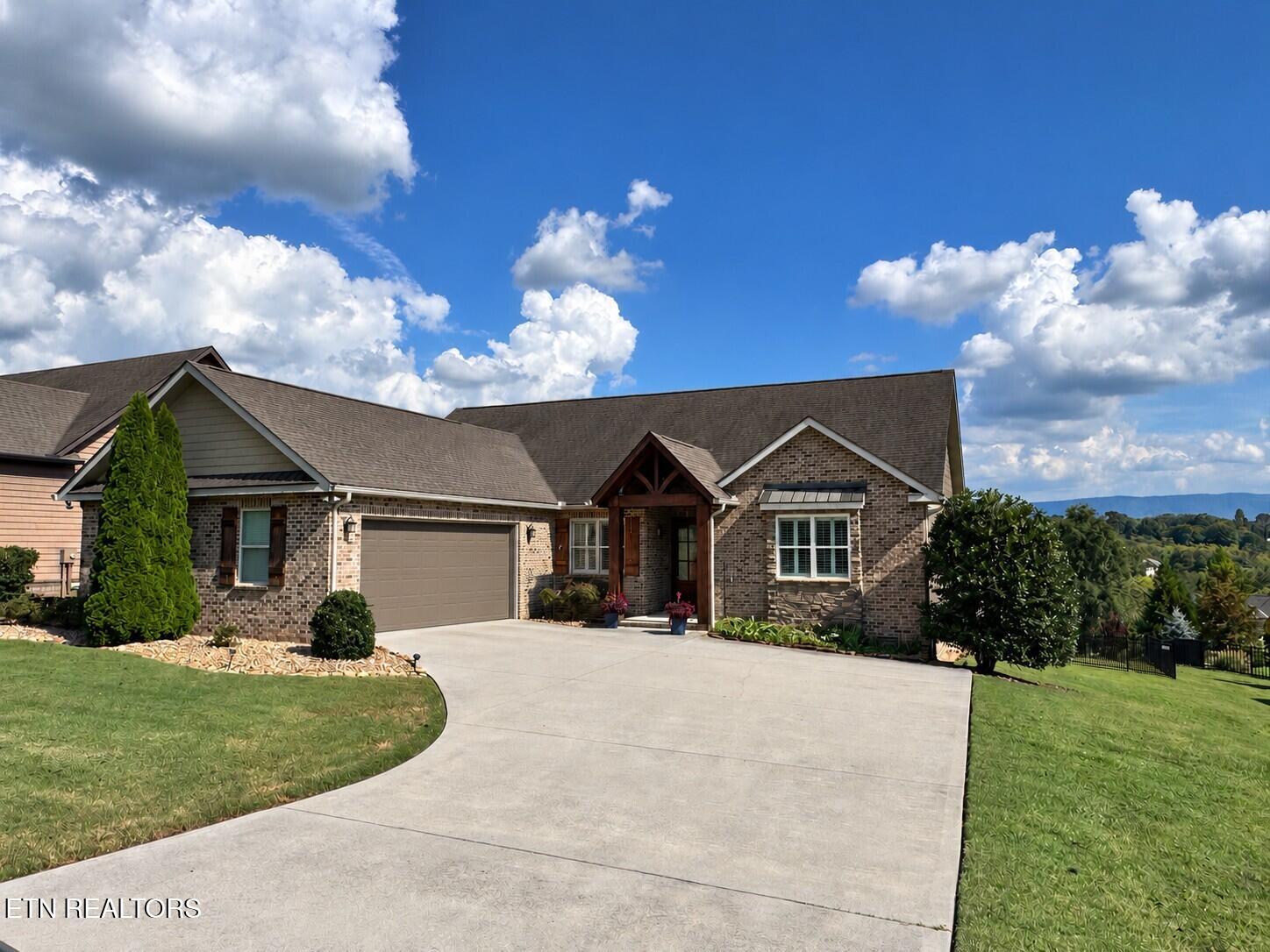 908 Montgomery Lane