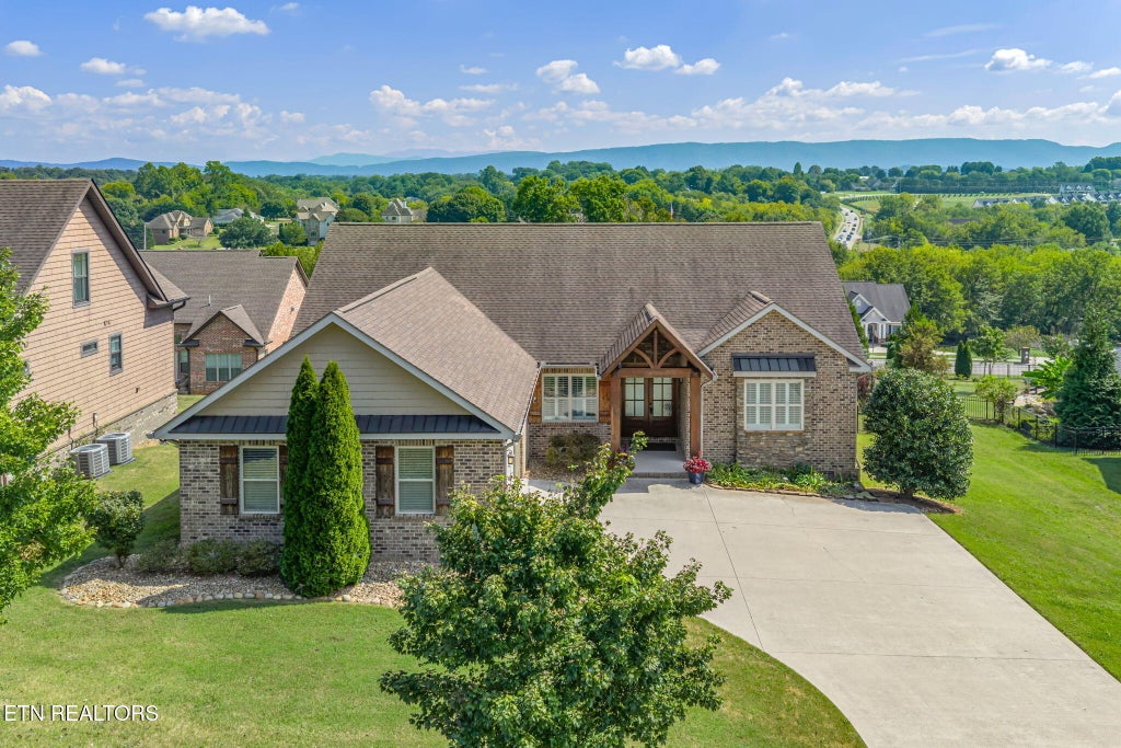 Photo of 908 Montgomery Lane, Maryville, TN 37803 (MLS # 1355486)