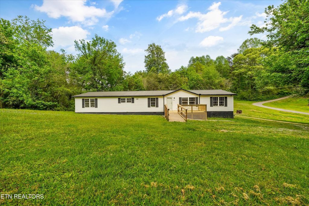 Photo of 238 Bullard Ford Rd, Harriman, TN 37748 (MLS # 1337583)