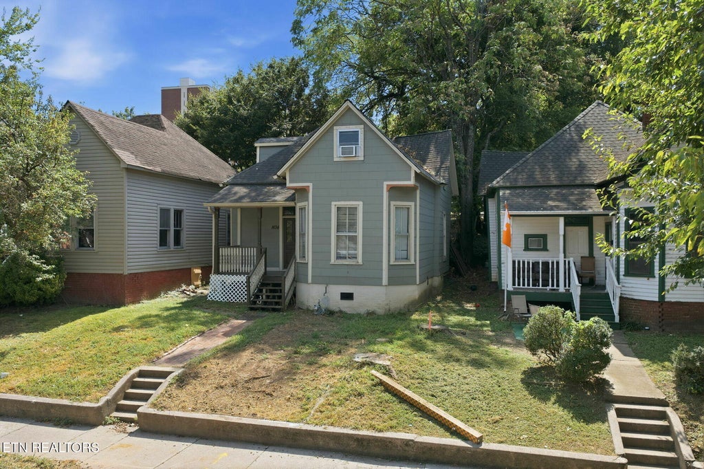Photo of 1634 Forest Ave, Knoxville, TN 37916 (MLS # 1355134)