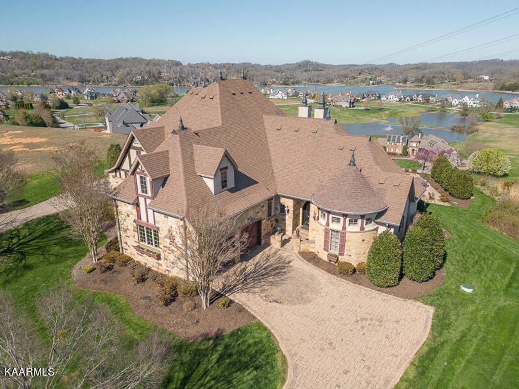 Photo of 3320 High Pointe Way, Louisville, TN 37777 (MLS # 1219898)