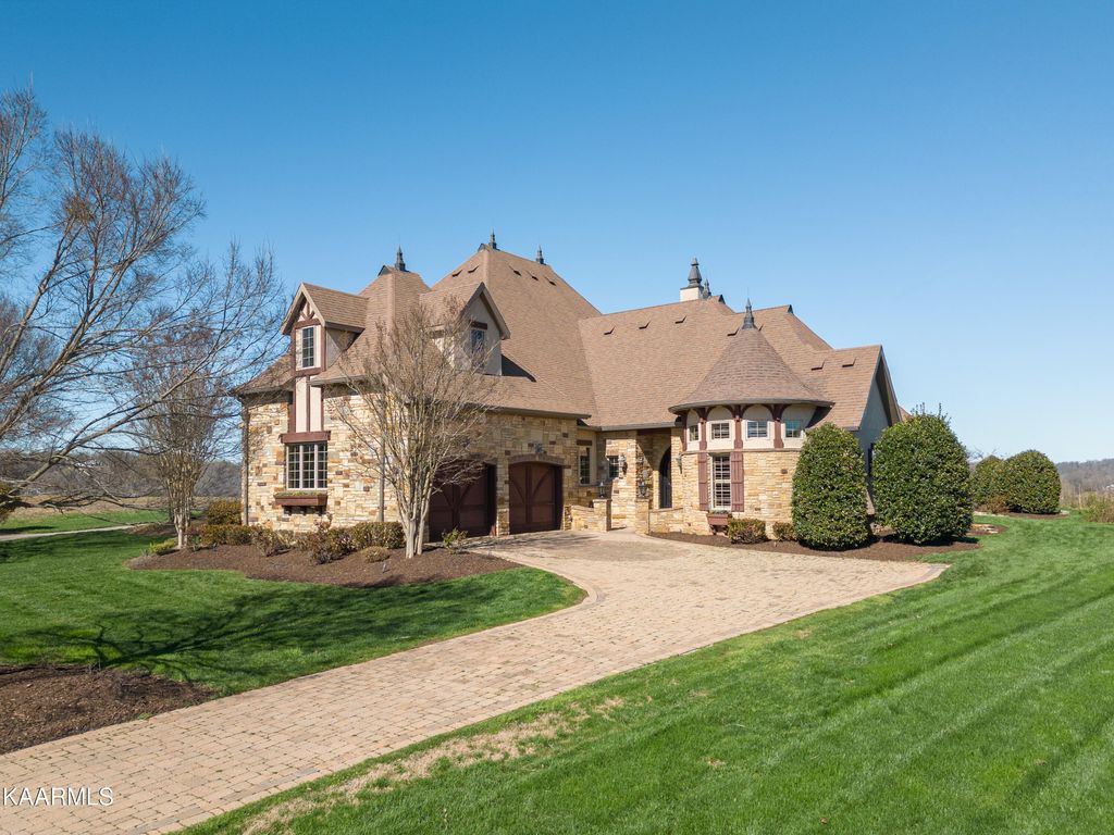 Photo of 3320 High Pointe Way, Louisville, TN 37777 (MLS # 1219898)