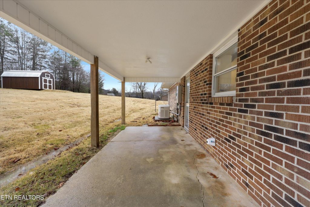 Photo of 128 Walter Way, Harriman, TN 37748 (MLS # 1330029)