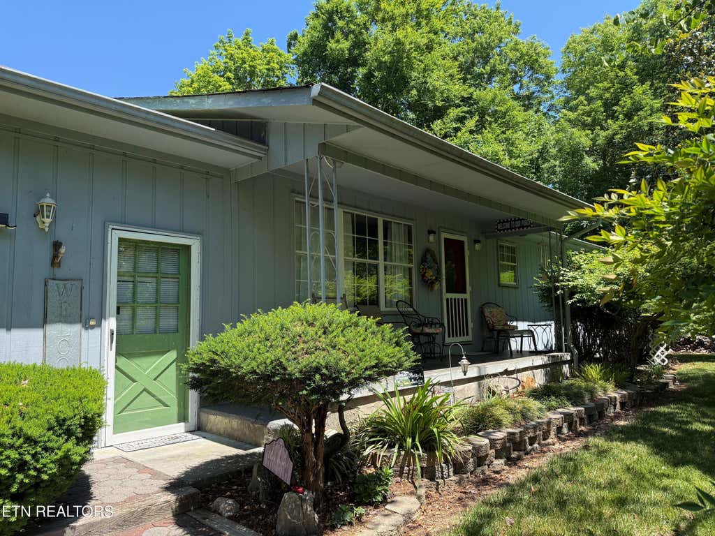 Photo of 2360 Goldrush Rd, Pigeon Forge, TN 37863 (MLS # 1344832)