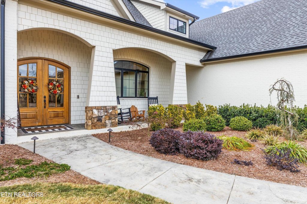 Photo of 3727 Edgewater Way, Louisville, TN 37777 (MLS # 1284196)