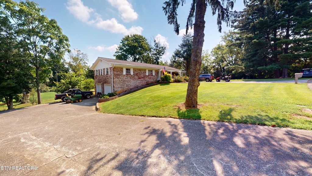 Photo of 2631 Holston Drive, Morristown, TN 37814 (MLS # 1312505)