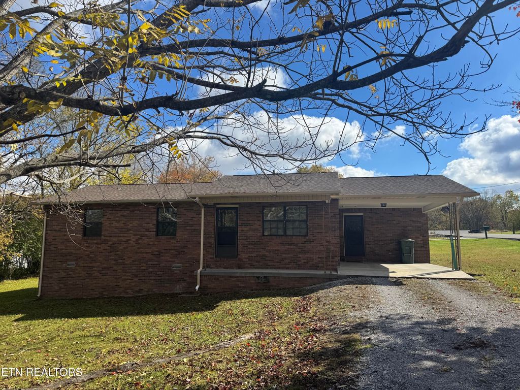 Photo of 96 County Garage Rd, Crossville, TN 38555 (MLS # 1320161)
