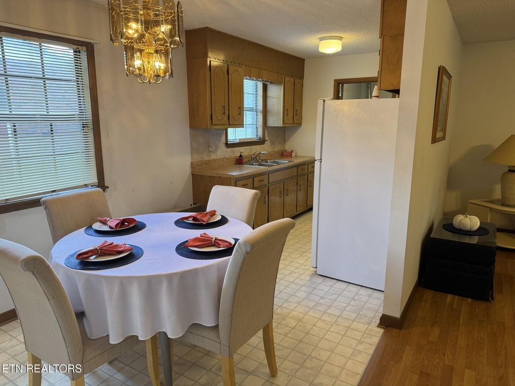 Photo of 96 County Garage Rd, Crossville, TN 38555 (MLS # 1320161)