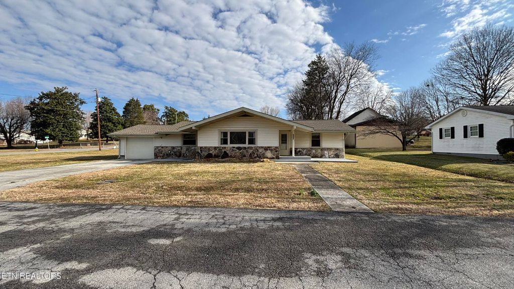 Photo of 3205 Black Oak St, Pigeon Forge, TN 37863 (MLS # 1289493)