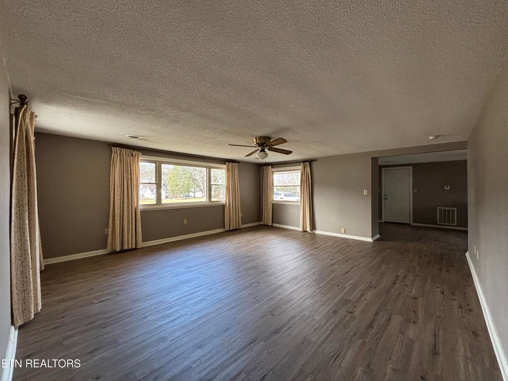 Photo of 3205 Black Oak St, Pigeon Forge, TN 37863 (MLS # 1289493)