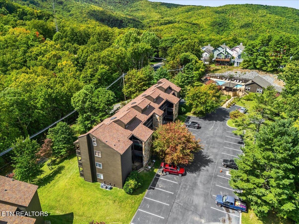 Photo of 1380 Ski View Drive #UNIT 1106, Gatlinburg, TN 37738 (MLS # 1354297)