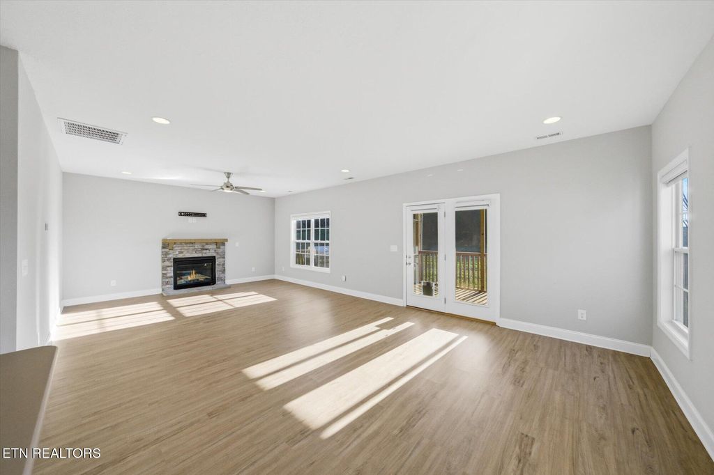 Photo of 116 Deerberry Lane, Oak Ridge, TN 37830 (MLS # 1324169)