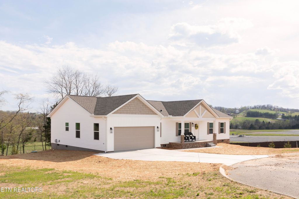 Photo of 137 Turquoise Lane, New Tazewell, TN 37825 (MLS # 1330707)