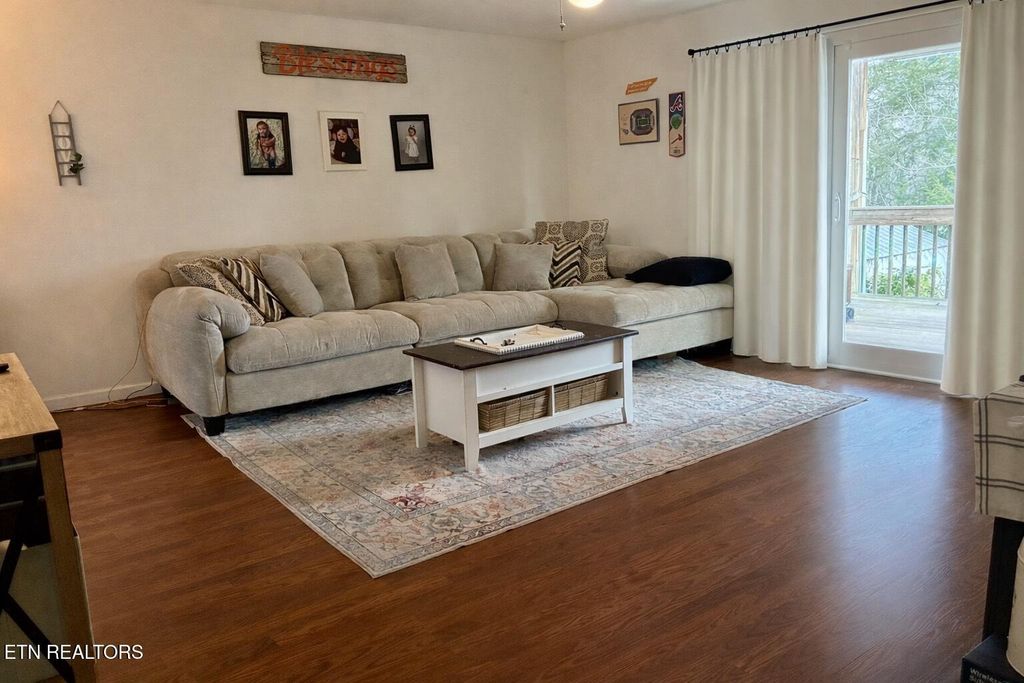 Photo of 318 East Drive, Oak Ridge, TN 37830 (MLS # 1327533)