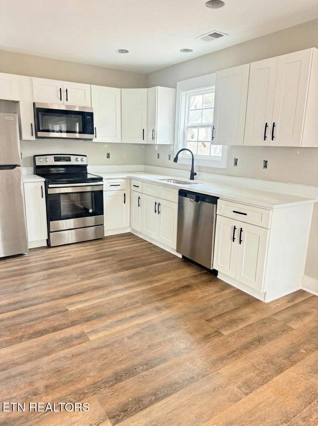 Photo of 104 Roosevelt St, Alcoa, TN 37701 (MLS # 1325301)