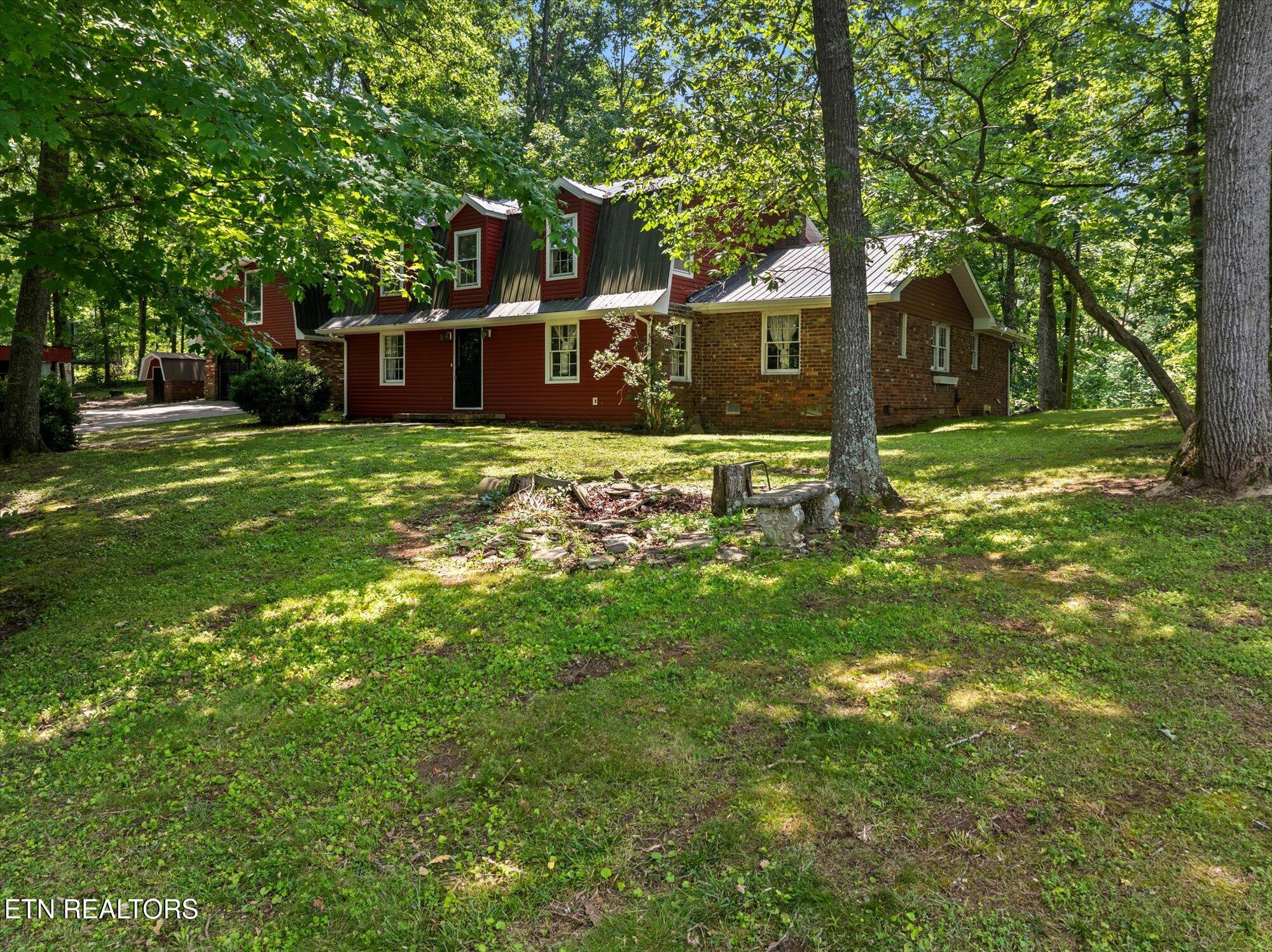 1032 Lost Creek Rd