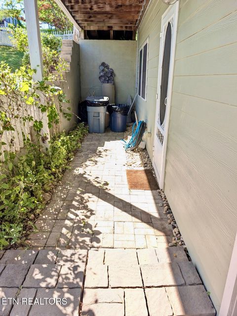 Tiny photo for 2140 White Oak Tr, Dandridge, TN 37725 (MLS # 1337649)