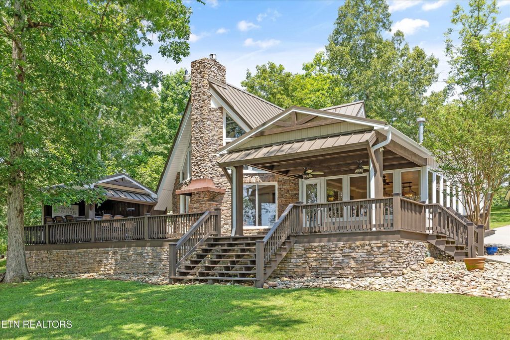 Photo of 1536 Old Chisholm Tr, Dandridge, TN 37725 (MLS # 1306841)