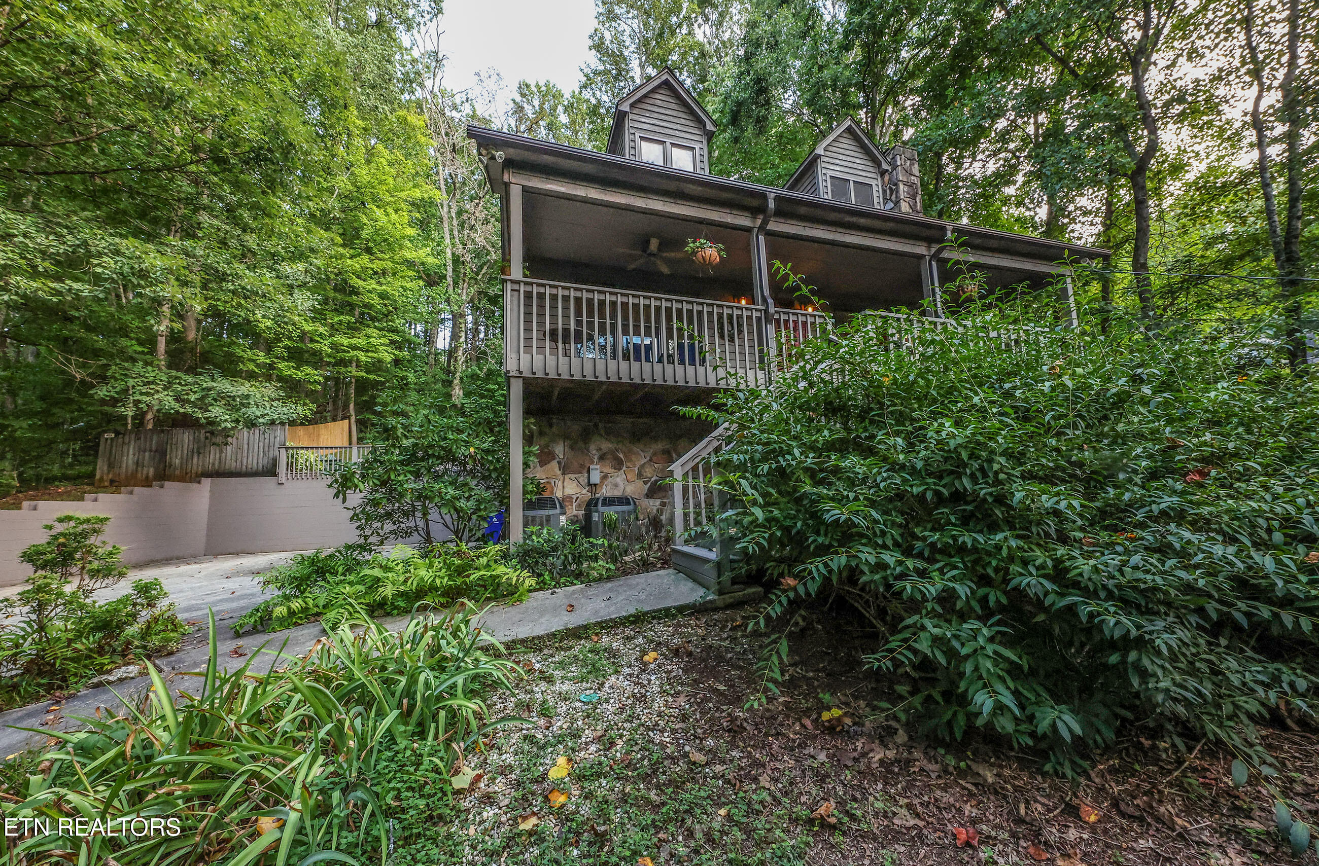 1138 W Outer Drive