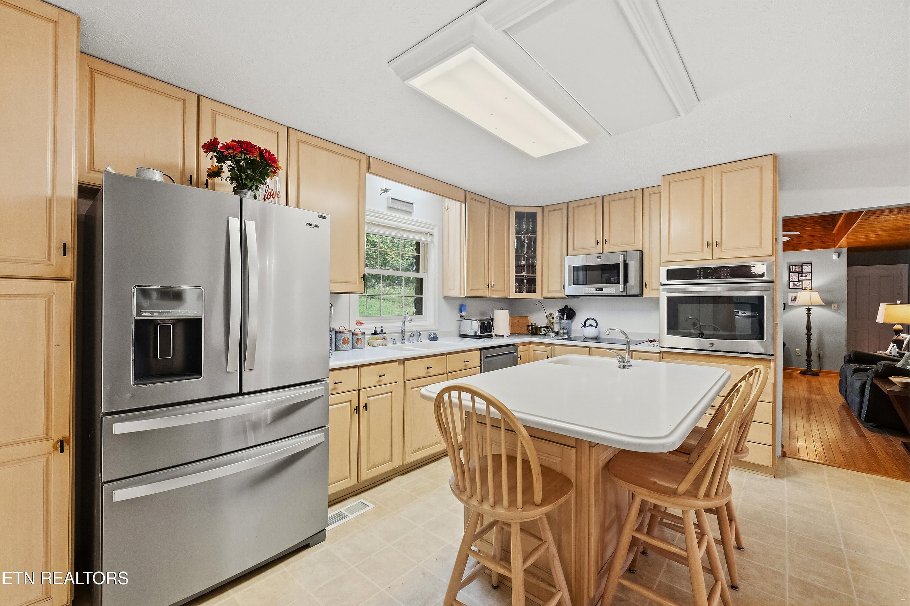 323 Kitts Rd
