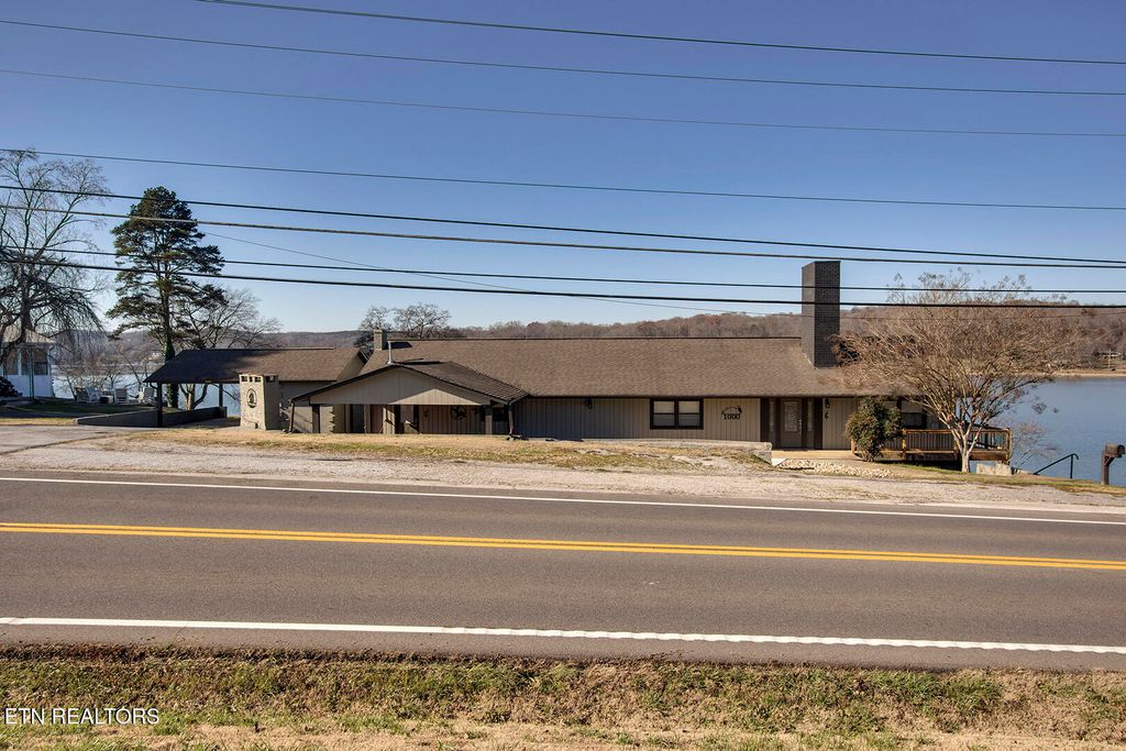 Photo of 1000 S Kentucky St, Kingston, TN 37763 (MLS # 1286528)