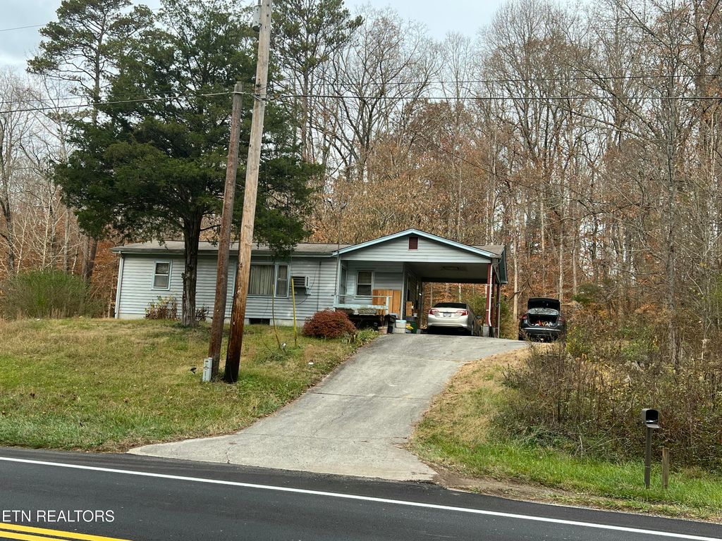 Photo of 920 Oliver Springs Hwy, Clinton, TN 37716 (MLS # 1324115)