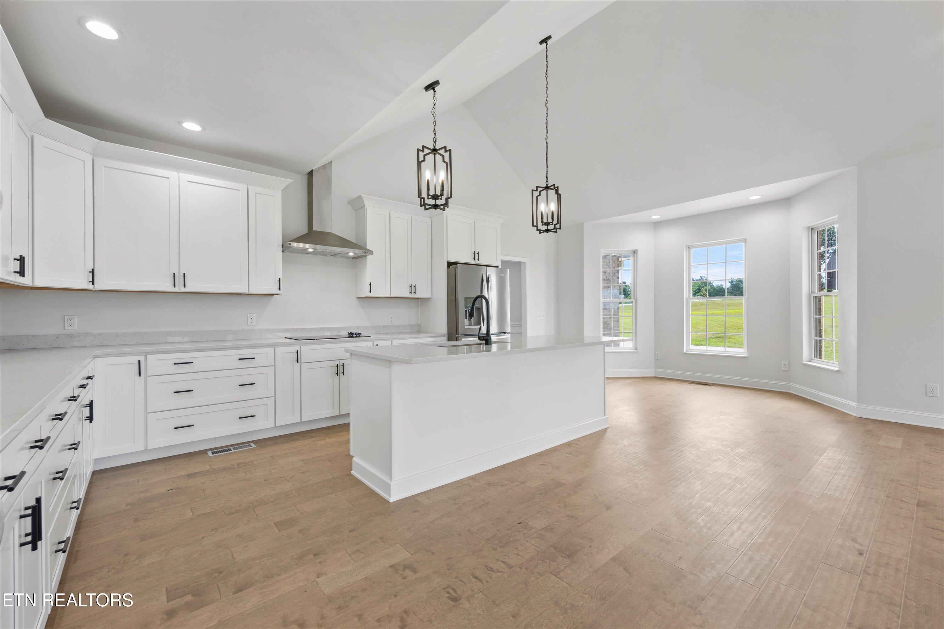 5128 New Highway 68