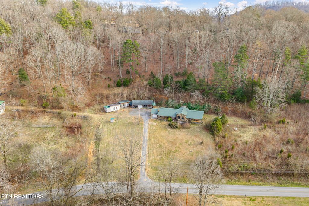 Photo of 2410 Sugar Grove Valley Rd, Harriman, TN 37748 (MLS # 1328491)