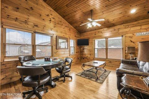 Tiny photo for 826 Great Smoky Way, Gatlinburg, TN 37738 (MLS # 1329417)