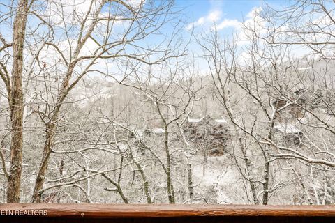 Tiny photo for 826 Great Smoky Way, Gatlinburg, TN 37738 (MLS # 1329417)