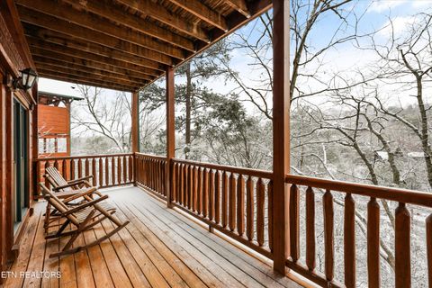 Tiny photo for 826 Great Smoky Way, Gatlinburg, TN 37738 (MLS # 1329417)