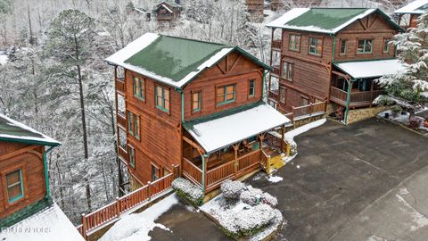 Tiny photo for 826 Great Smoky Way, Gatlinburg, TN 37738 (MLS # 1329417)