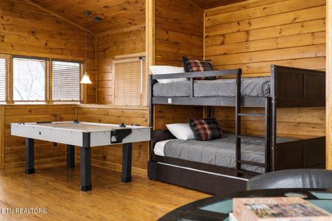 Tiny photo for 826 Great Smoky Way, Gatlinburg, TN 37738 (MLS # 1329417)