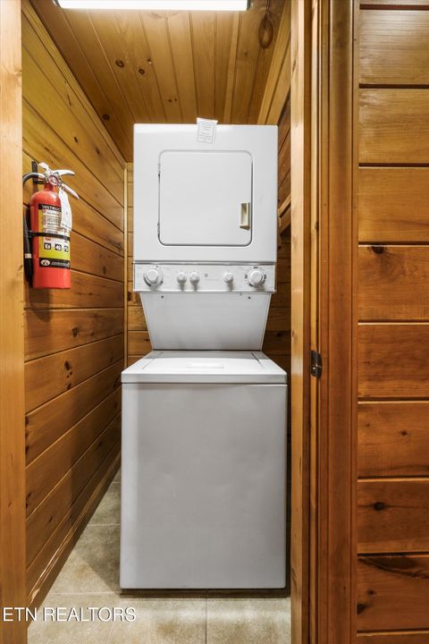 Tiny photo for 826 Great Smoky Way, Gatlinburg, TN 37738 (MLS # 1329417)