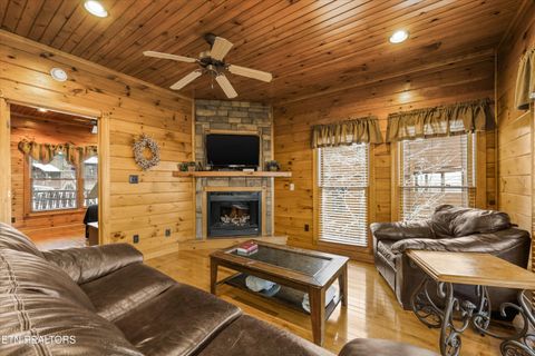 Tiny photo for 826 Great Smoky Way, Gatlinburg, TN 37738 (MLS # 1329417)