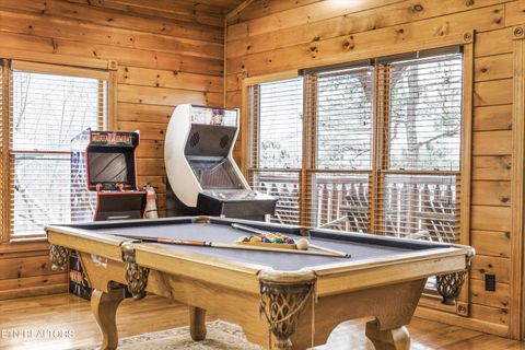 Tiny photo for 826 Great Smoky Way, Gatlinburg, TN 37738 (MLS # 1329417)