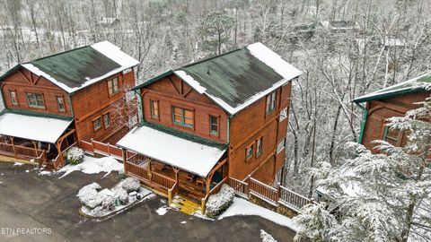 Tiny photo for 826 Great Smoky Way, Gatlinburg, TN 37738 (MLS # 1329417)
