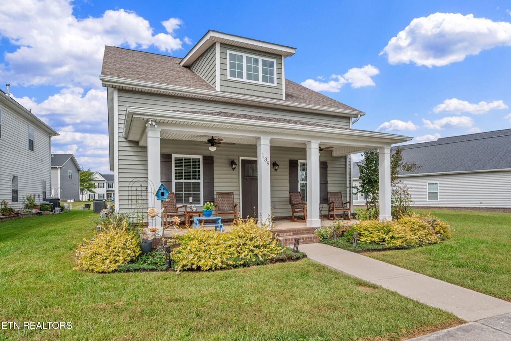 Photo of 139 Hackberry St, Oak Ridge, TN 37830 (MLS # 1318161)