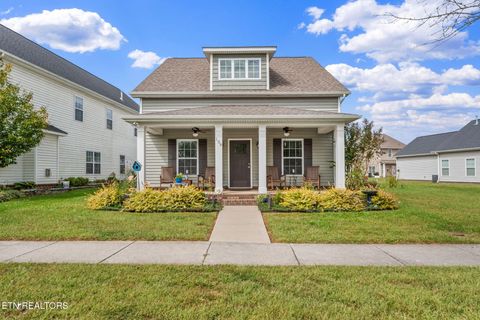 Photo of 139 Hackberry St, Oak Ridge, TN 37830 (MLS # 1318161)