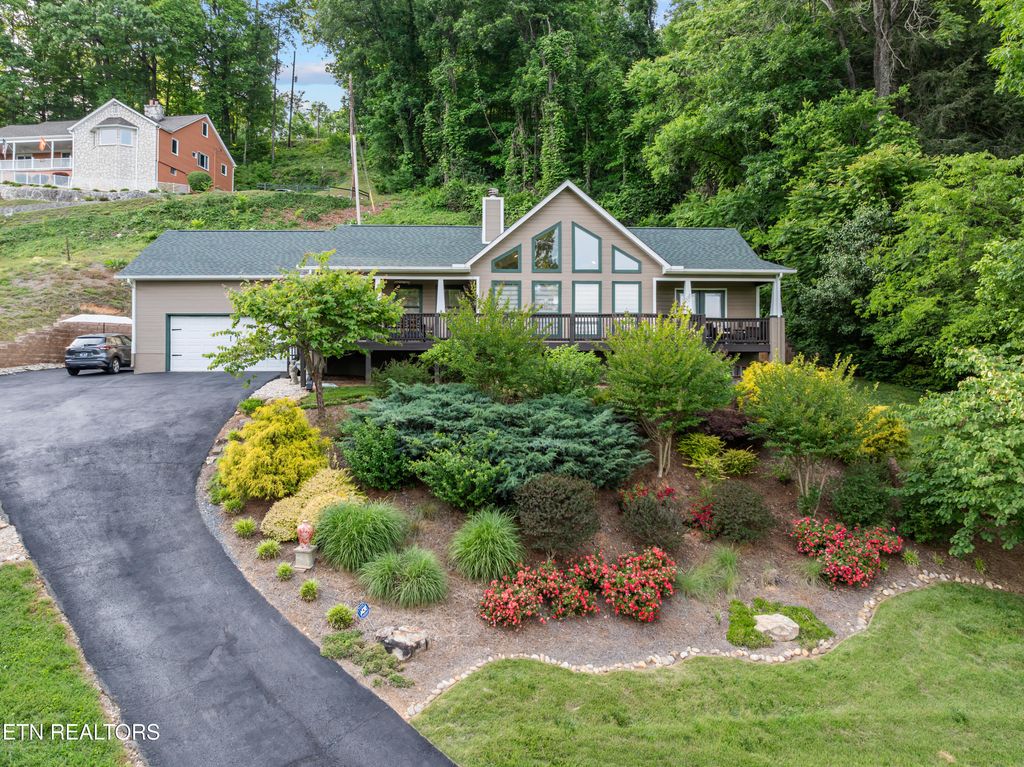 Photo of 4601 Holston Hills Rd, Knoxville, TN 37914 (MLS # 1340718)