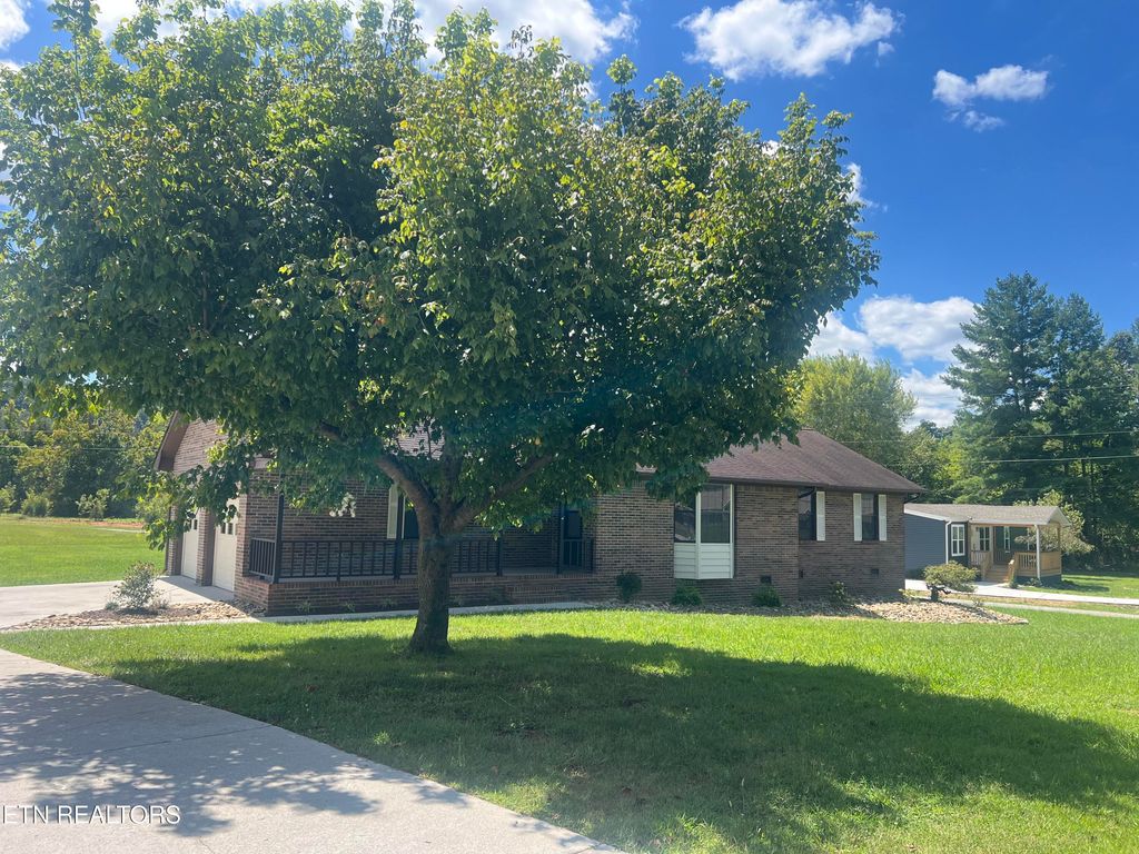 Photo of 1316 W Beaver Creek Drive, Powell, TN 37849 (MLS # 1313253)