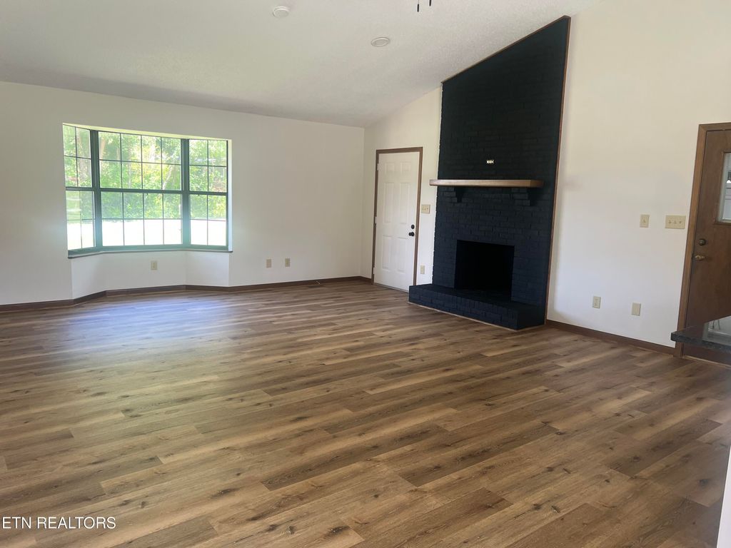 Photo of 1316 W Beaver Creek Drive, Powell, TN 37849 (MLS # 1313253)