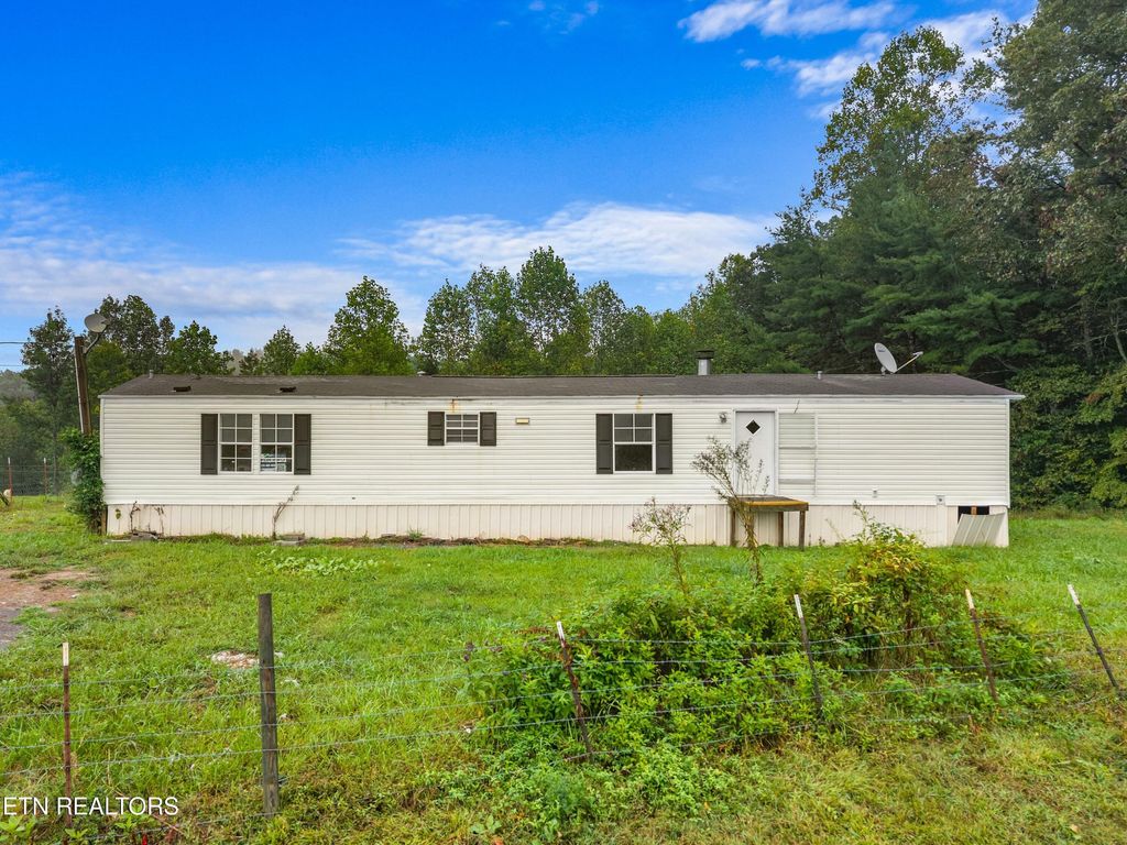 Photo of 118 Delia Young Lane, Wartburg, TN 37887 (MLS # 1313414)