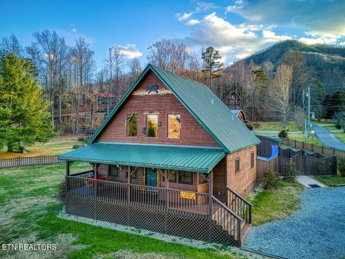 View Pigeon Forge, TN 37862 house